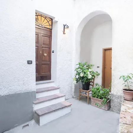 Apartment Garibaldi 149 - Wide Two Bedrooms Flat - Italywego Perugia