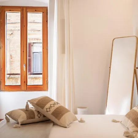 Garibaldi 149 - Wide Two Bedrooms Flat - Italywego Lejlighed